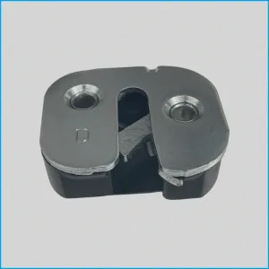 SERRATURA ESTERNA DX - MICROCAR 1008054 - ITALCAR / GRECAV EKE BAF32-0007179 - R.DOC. NON ORIGINALE