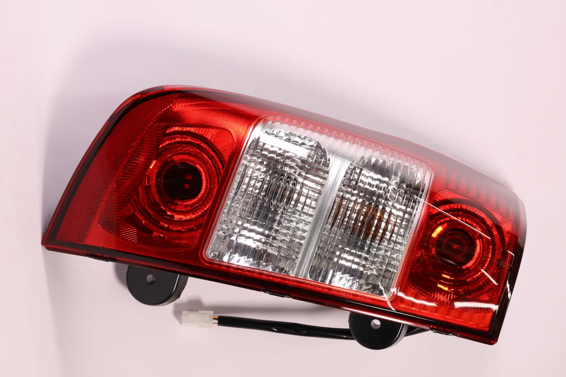 FARO POSTERIORE SX - LIGIER IXO /LIGIER JS50 - 0061123 JS36CR 36FD - R.DOC NON ORIGINALE — foto principale