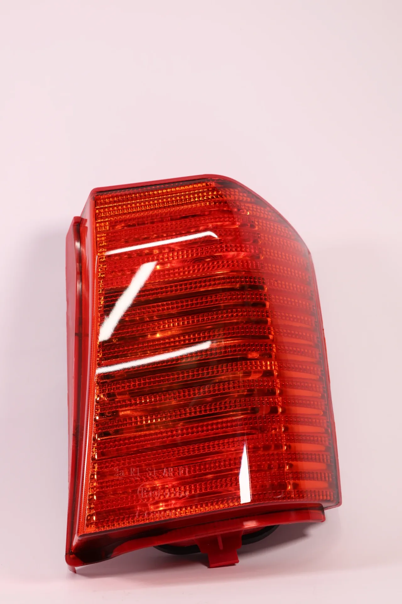 FARO POSTERIORE DX ROSSO PER MICROCAR MC1/MC2 - 1000564 - R.DOC NON ORIG. — foto 6