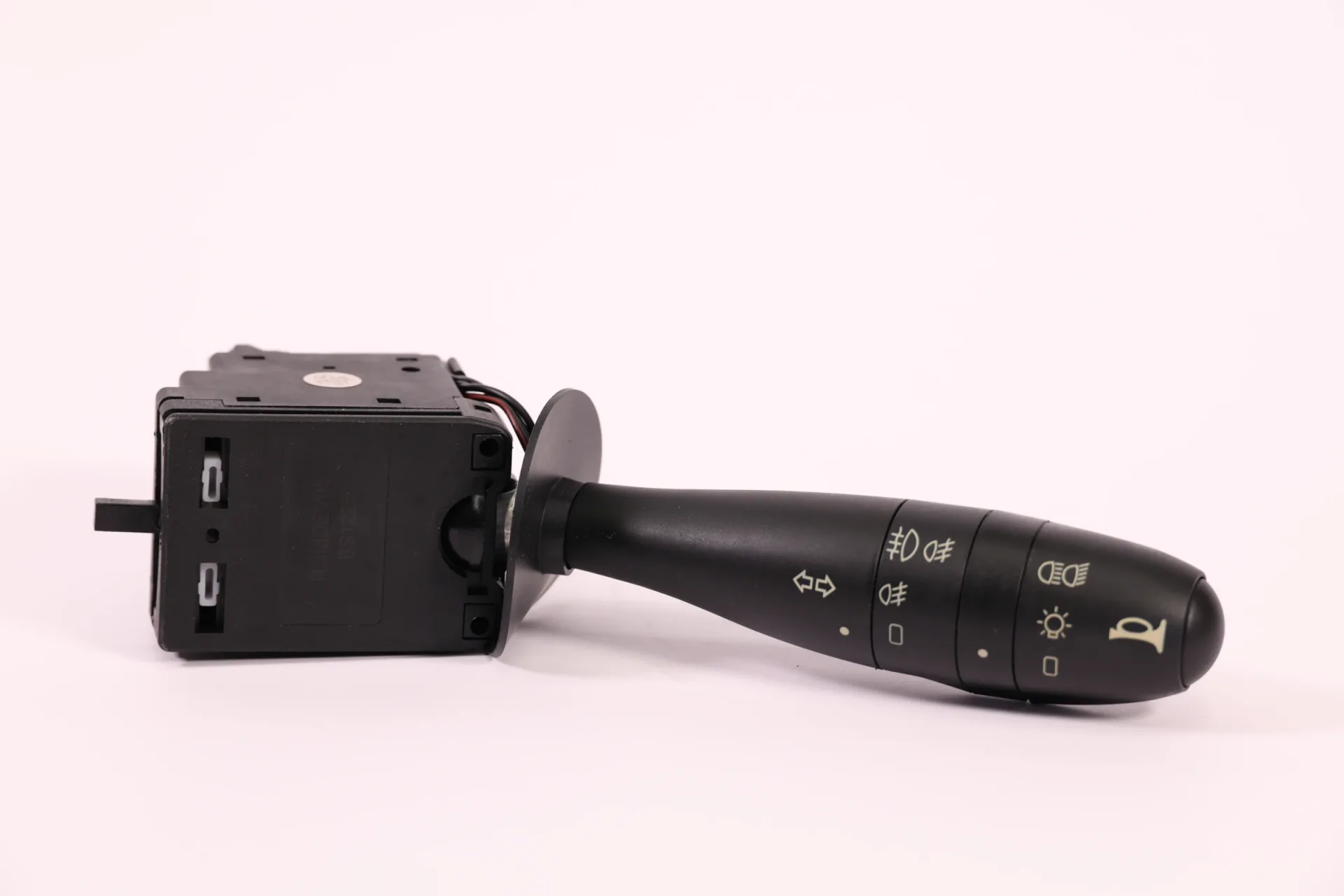 DEVIOLUCI CON FENDI- CHATENET 00.40.016 CH40/CH46 - AIXAM 811BL041 R.DOC — foto principale